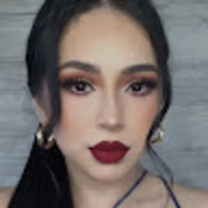 Meet your Posher, Daniela